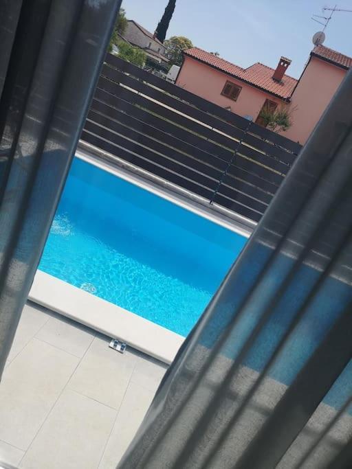 Marcante - Designer, Romantic Pool View Suite 포레치 외부 사진